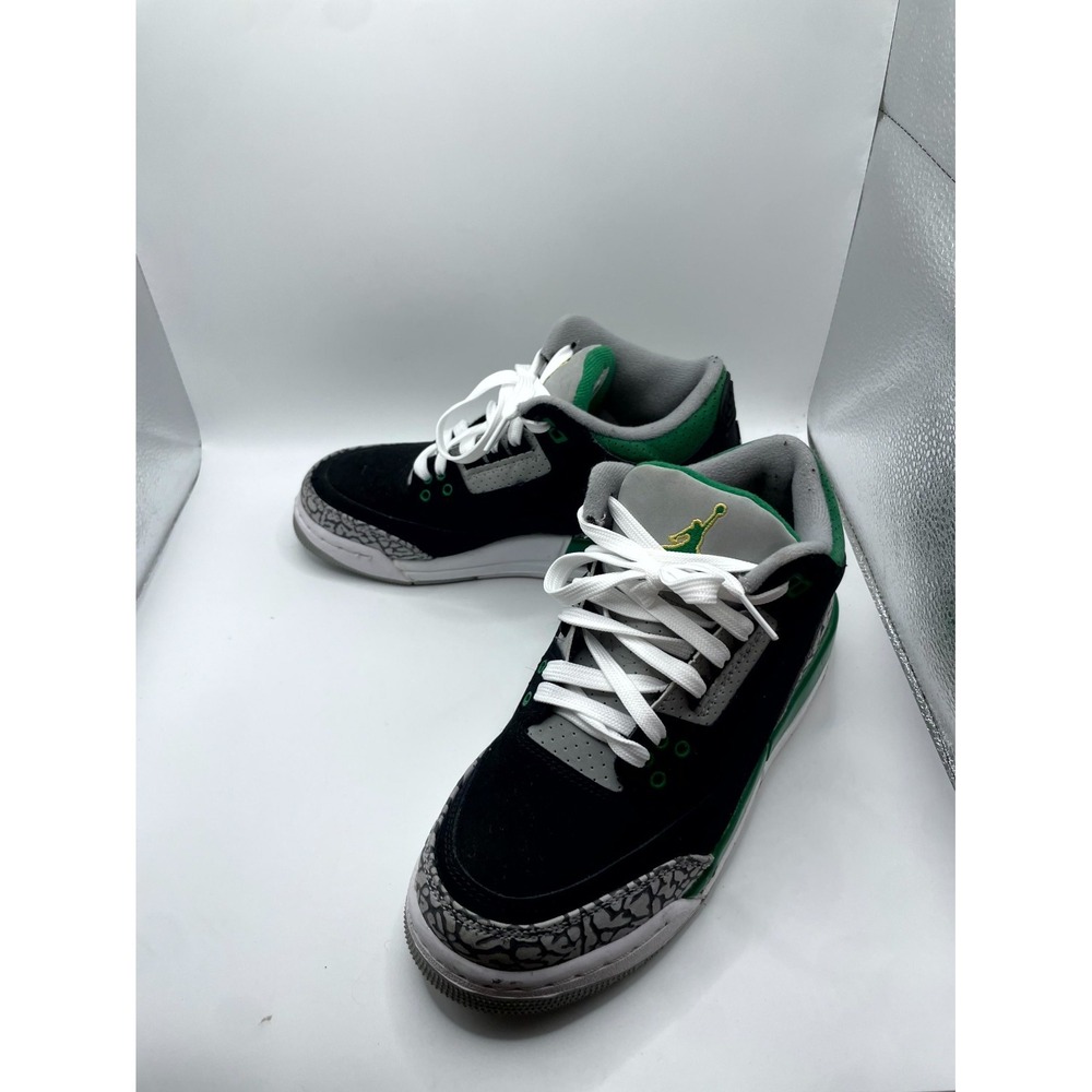 Air Jordan 3 Retro 398614-030 Kids 5.5 Sneakers Pine Green Black Athletic Shoes